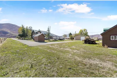 1760 W 3000 S, Daniel, UT 84032 - Photo 17