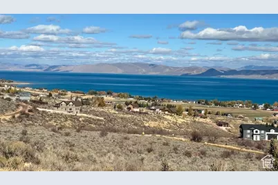 564 W Elderberry Cir #6, Garden City, UT 84028 - Photo 5