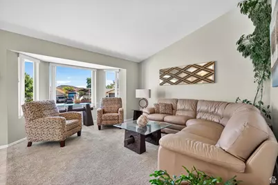 1045 Hemlock Cir, Saint George, UT 84790 - Photo 7