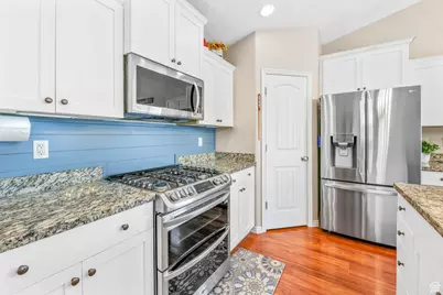 856 Rodeo Dr, Grantsville, UT 84029 - Photo 5