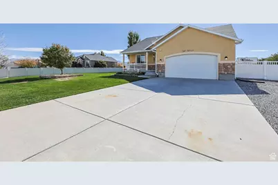 856 Rodeo Dr, Grantsville, UT 84029 - Photo 33