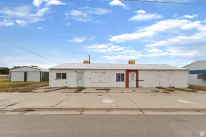 163 S Main St, Huntington, UT 84528 - Photo 15