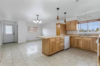 163 S Main St, Huntington, UT 84528 - Photo 9