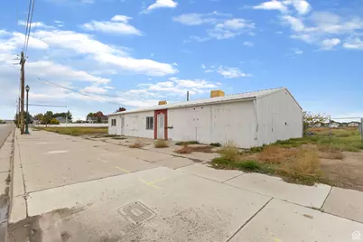 163 S Main St, Huntington, UT 84528 - Photo 25