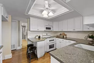 241 N Vine St, Salt Lake City, UT 84103 - Photo 11