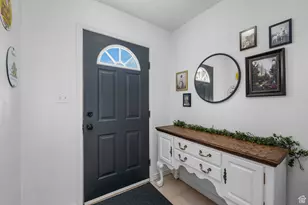 917 N Garden Dr, Orem, UT 84057 - Photo 9