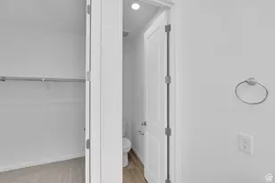 8674 N Halloran Ct, Lake Point, UT 84074 - Photo 21