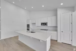 8674 N Halloran Ct, Lake Point, UT 84074 - Photo 3