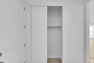 8674 N Halloran Ct, Lake Point, UT 84074 - Photo 25