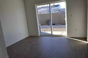 2085 N Main St, Sunset, UT 84015 - Photo 7