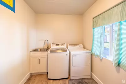 249 N 100 W, Monticello, UT 84535 - Photo 25