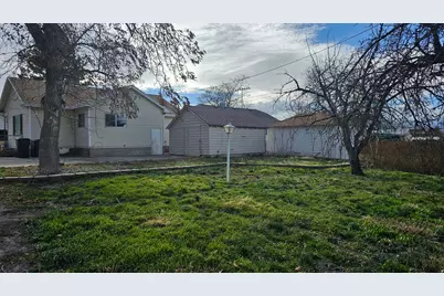 264 W International Ave, Tooele, UT 84074 - Photo 33