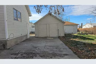 264 W International Ave, Tooele, UT 84074 - Photo 35