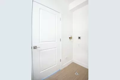 2085 N Main St #302, Sunset, UT 84015 - Photo 23