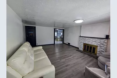 366 W 1000 N, Bountiful, UT 84010 - Photo 7