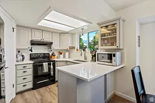 818 E Creekside Dr S, Layton, UT 84041 - Photo 7