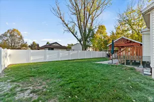 818 E Creekside Dr S, Layton, UT 84041 - Photo 25