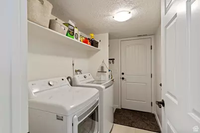 818 E Creekside Dr S, Layton, UT 84041 - Photo 23