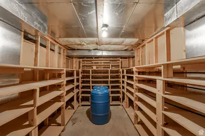 8453 S Windmill Dr, West Jordan, UT 84081 - Photo 17