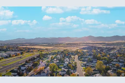 8453 S Windmill Dr, West Jordan, UT 84081 - Photo 25