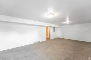 8453 S Windmill Dr, West Jordan, UT 84081 - Photo 11