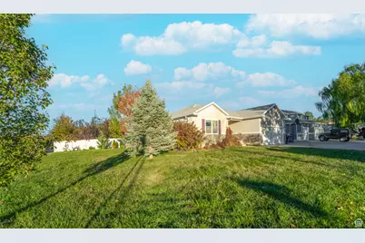 8453 S Windmill Dr, West Jordan, UT 84081 - Photo 21