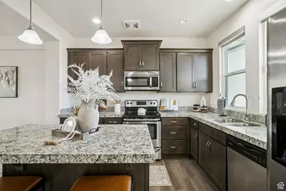 4563 W Daybreak Rim Way, South Jordan, UT 84009 - Photo 15