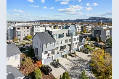 4563 W Daybreak Rim Way, South Jordan, UT 84009 - Photo 35