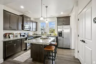 4563 W Daybreak Rim Way, South Jordan, UT 84009 - Photo 11