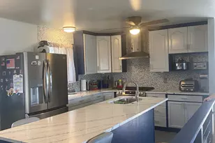 6489 W Castle View Dr Dr S, West Valley, UT 84128 - Photo 3