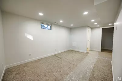 2290 E 2700 S, Salt Lake City, UT 84109 - Photo 15