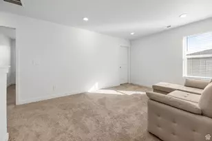 576 E Hearth Ln, Eagle Mountain, UT 84005 - Photo 31