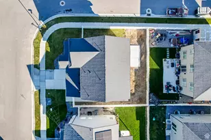 576 E Hearth Ln, Eagle Mountain, UT 84005 - Photo 7