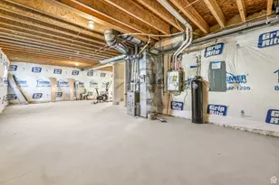 576 E Hearth Ln, Eagle Mountain, UT 84005 - Photo 45