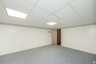 209 E Dorchester Dr N, Salt Lake City, UT 84103 - Photo 27