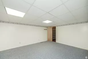 209 E Dorchester Dr N, Salt Lake City, UT 84103 - Photo 27