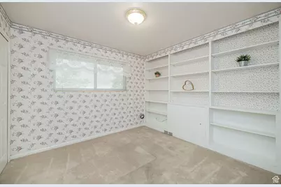 209 E Dorchester Dr N, Salt Lake City, UT 84103 - Photo 17