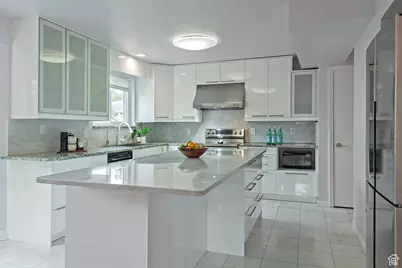 1990 E Terra Vista Way, Sandy, UT 84093 - Photo 9