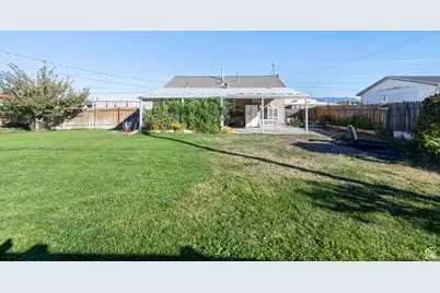 2153 W 4800 S, Roy, UT 84067 - Photo 31