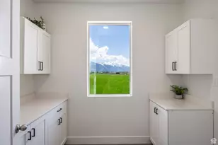 717 S Harrison Dr, Springville, UT 84663 - Photo 17