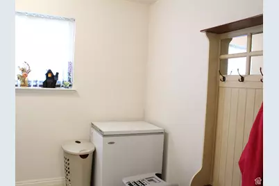 3228 W Meadow Leaf Ct, West Valley, UT 84119 - Photo 11