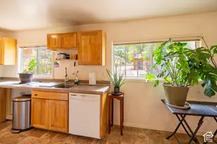 2711 Old City Park, Moab, UT 84532 - Photo 17
