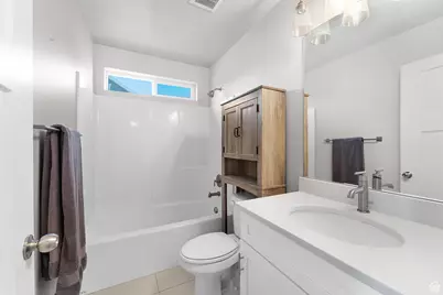 4602 N Kings Peak Way Way E, Eagle Mountain, UT 84005 - Photo 21