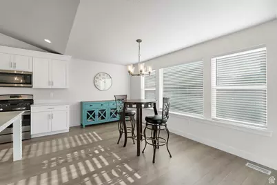 4602 N Kings Peak Way Way E, Eagle Mountain, UT 84005 - Photo 9