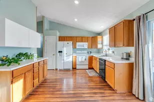 789 Country Club Dr, Stansbury Park, UT 84074 - Photo 7