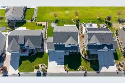 129 E Bliss Dr, Saratoga Springs, UT 84045 - Photo 25