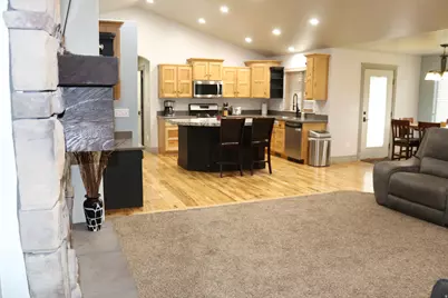 417 S 2025 W, Marriott-Slaterville City, UT 84404 - Photo 17