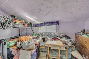 6700 S 1655 E, Cottonwood Heights, UT 84121 - Photo 9