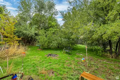 6700 S 1655 E, Cottonwood Heights, UT 84121 - Photo 5