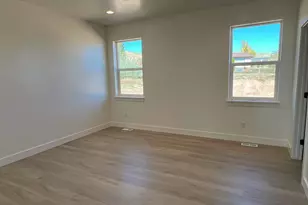 460 W 100 N, Gunnison, UT 84634 - Photo 15